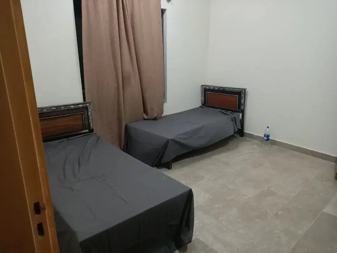 SHAHEEN GROUP OF BOYS HOSTELS I-8/4 ISLAMABAD