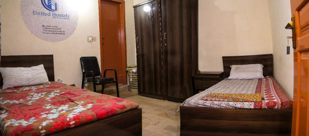 United Boys hostel in safoora chowrangi Karachi 