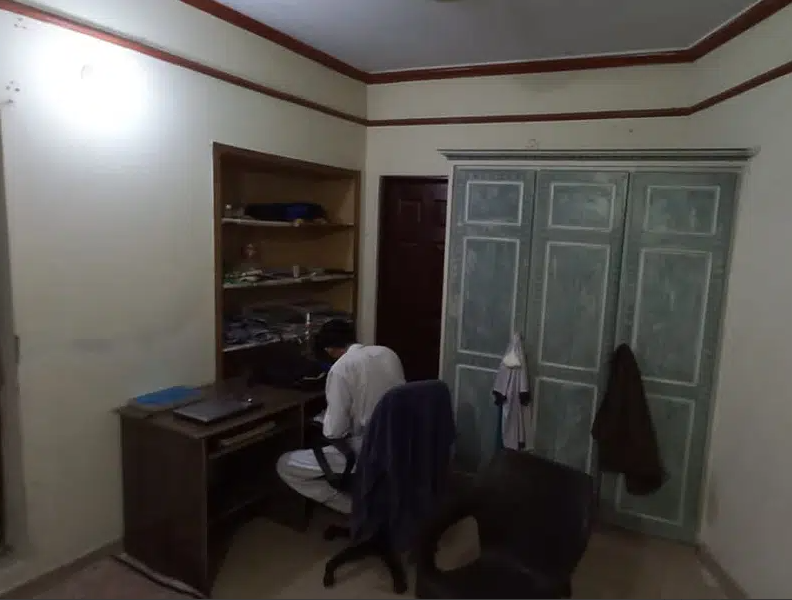 Boys Hostel Near National officers academy, Kips academy Lahore