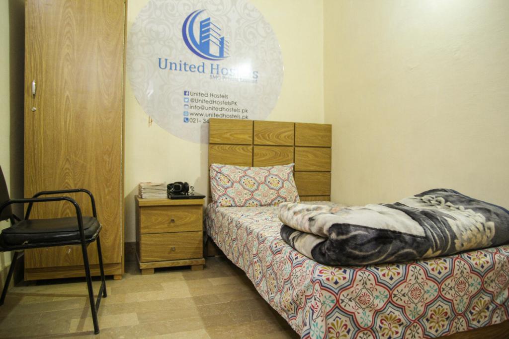 United Boys hostel in safoora chowrangi Karachi 